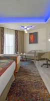 RIAD AMBRE ET EPICES