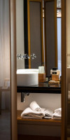 S Paul Hotel