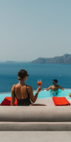 Saint Legendary Suites and Spa Santorini