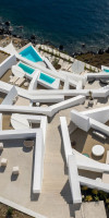 Saint Legendary Suites and Spa Santorini
