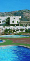 Azura Deluxe Hotel