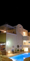 Sellada Apartments