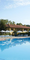 Simantro Beach