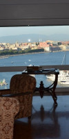 SUITE 52
