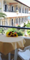 SKYLARK HOTEL APARTMENTS