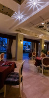 MAR n MAR Crown Hotel & Suites