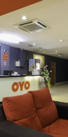 SUPER OYO 761 CITY HOTEL