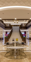 GOLDEN TULIP LYON EUREXPO
