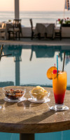 SWELL BOUTIQUE HOTEL