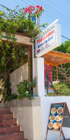 THANIA STUDIOS