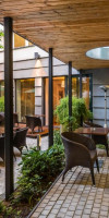 Three Crowns Hotel