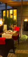 Three Crowns Hotel