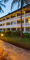 Travellers Beach Hotel