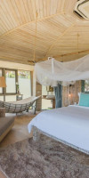 TreeHouse Villas - Adults Only