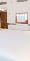 Tres Torres Atiram Hotel