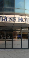 Tress Hotel