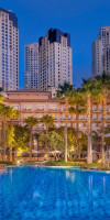 THE RITZ CARLTON