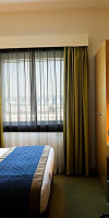 HOLIDAY INN EXPRESS DUBAI AIRPORT