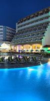 Hotel Batihan Beach Resort and Spa