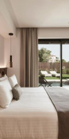 The Olivar Suites (Messonghi)
