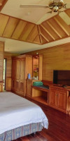 Royal Island Resort and Spa