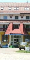 Hotel Iadolina / Vila Izvorul minunilor / Vila Liliacul