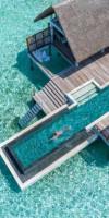 Four Seasons Resort Maldives at Landaa Giraavaru 