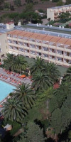 Oasis Hotel
