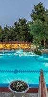 Matheo Villas & Suites