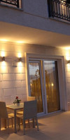 Gold Hotel (Vlore)