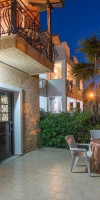 Yiannis Studios Apartments