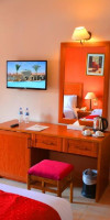 HAWAII REVIERA AQUA PARK RESORT COUPLES AND FAMILIES ONLY 