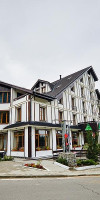HOTEL ESCALADE..