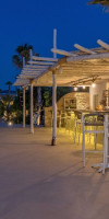 White Pearls Luxury Suites 