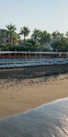 PALMERAS BEACH HOTEL.
