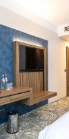 . Hotel Crystal