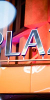 Plaza V 4*