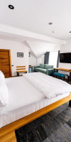 How Boutique Hotel...