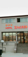 Hotel Zagreb (Karlobag)