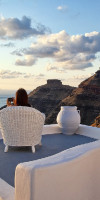 Cliffside Suites (Firostefani - Santorini)