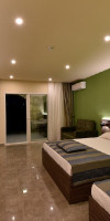 Hotel 2-4* Italia