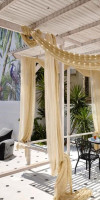 Vasia Boulevard Boutique (adults only) 