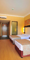 Hotel Golden Rock Beach