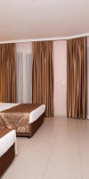 REMI HOTEL.