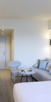 KoSea Boutique Hotel