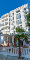 Esal Hotel 