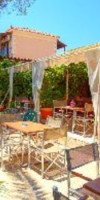 Two Brothers Studios (Kalamaki) recomandat 3*