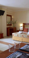 Avantis Suites (Eretria)