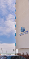 Wave 2 Promenada Apartments