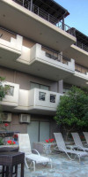 LE ROYAL HOTELS & RESORTS